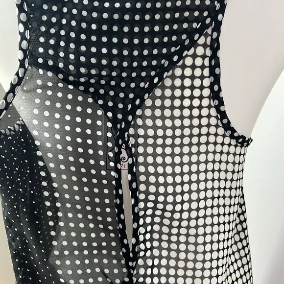 NWT Emma G Summer asymmetrical Top size medium - Picture 3 of 5